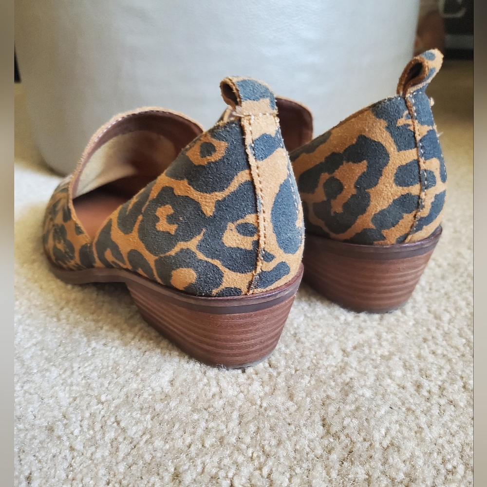 Shoes - Picture 4 of 4